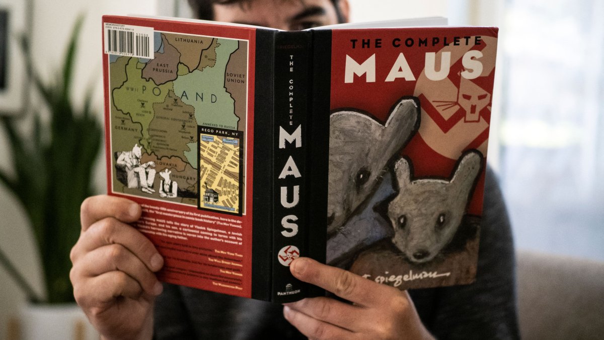 'Maus' Is an Amazon Bestseller After Tennessee School Ban – Author Art Spiegelman Compares Board to Putin – NBC10 Philadelphia - Vimarsana News