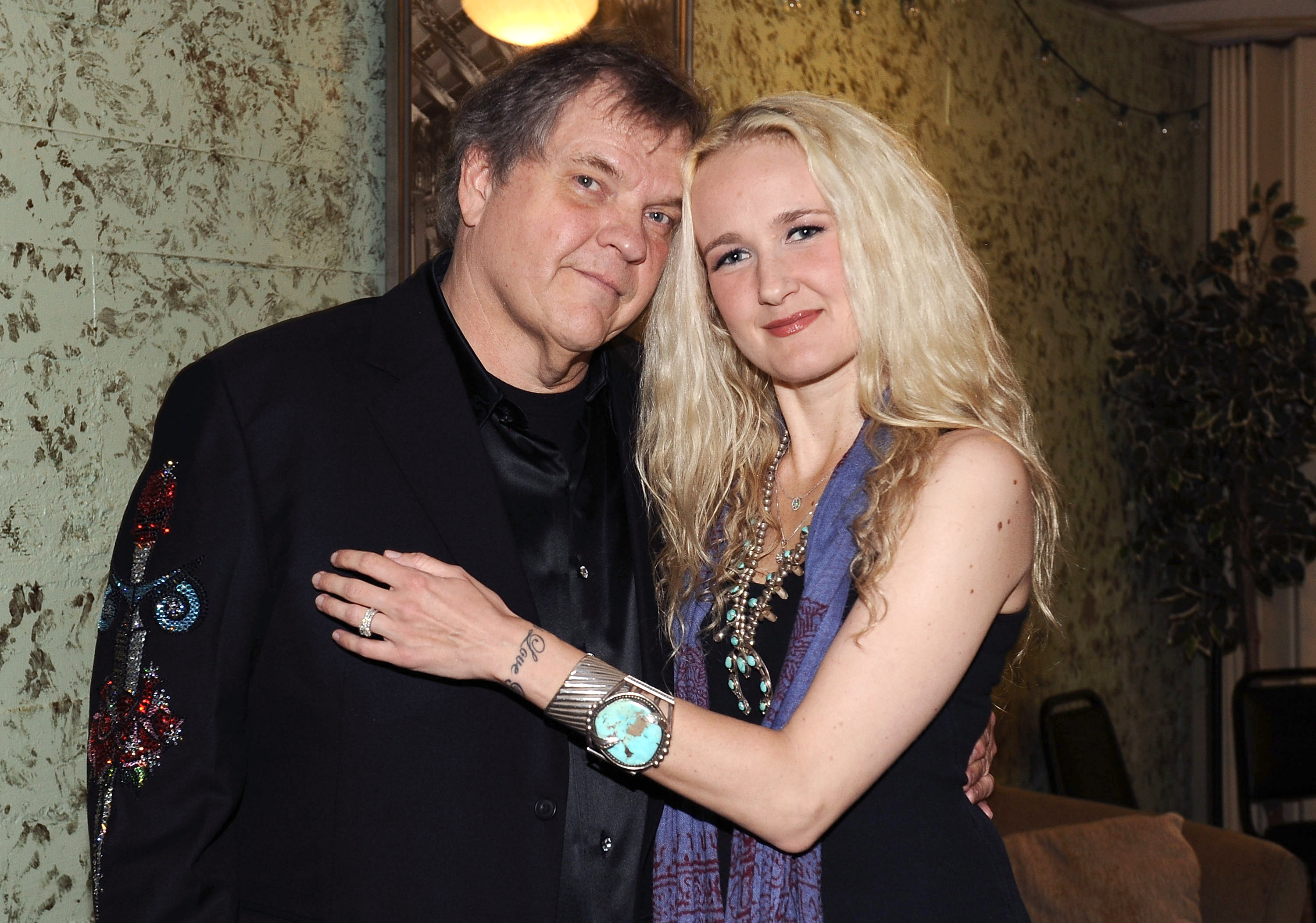 Meat Loaf's Daughter Pens Tribute to Late Musician Dad: "I Love You Always" – NBC10 Philadelphia - Vimarsana News