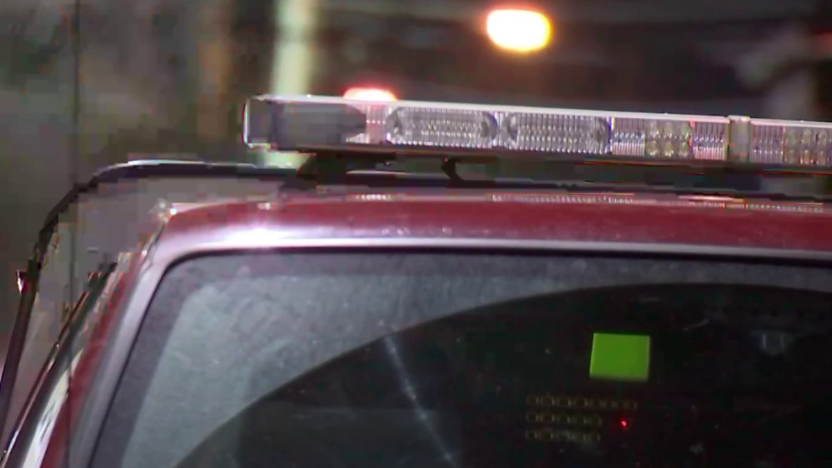 2 rescued from roof of cocoa plant during fire, official say – NBC10 Philadelphia - Vimarsana News