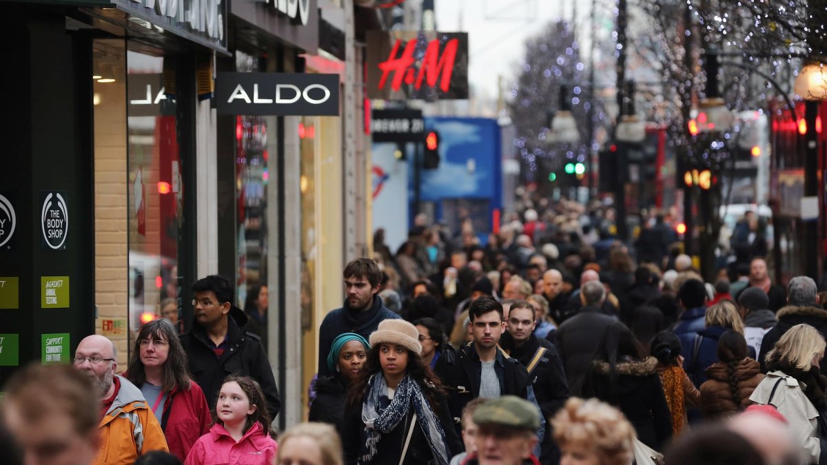 UK Inflation Rate Climbs to 5.5%, Remains at 30-Year High - Vimarsana News