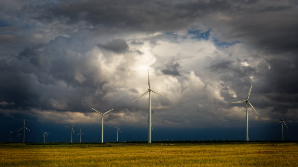Danish Energy Fund to Lead Massive Green Hydrogen Project in Spain, Powered by Wind and Solar - Vimarsana News