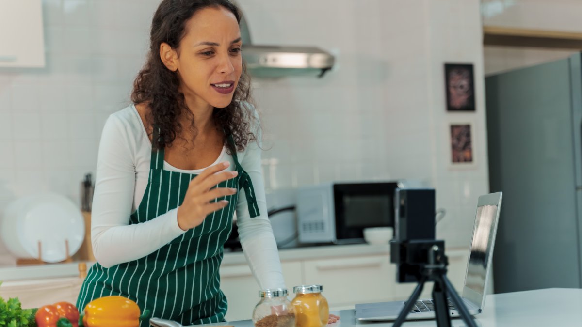 A Nutritionist Shares the Cooking Spice She 'Always Keeps in the Kitchen' for a Strong, Healthy Immune System – NBC10 Philadelphia - Vimarsana News