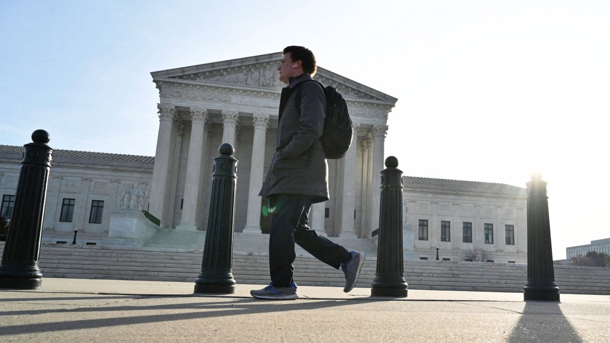 Supreme Court Blocks Texas Social Media Law That Tech Companies Warned Would Allow Hateful Content to Run Rampant - Vimarsana News