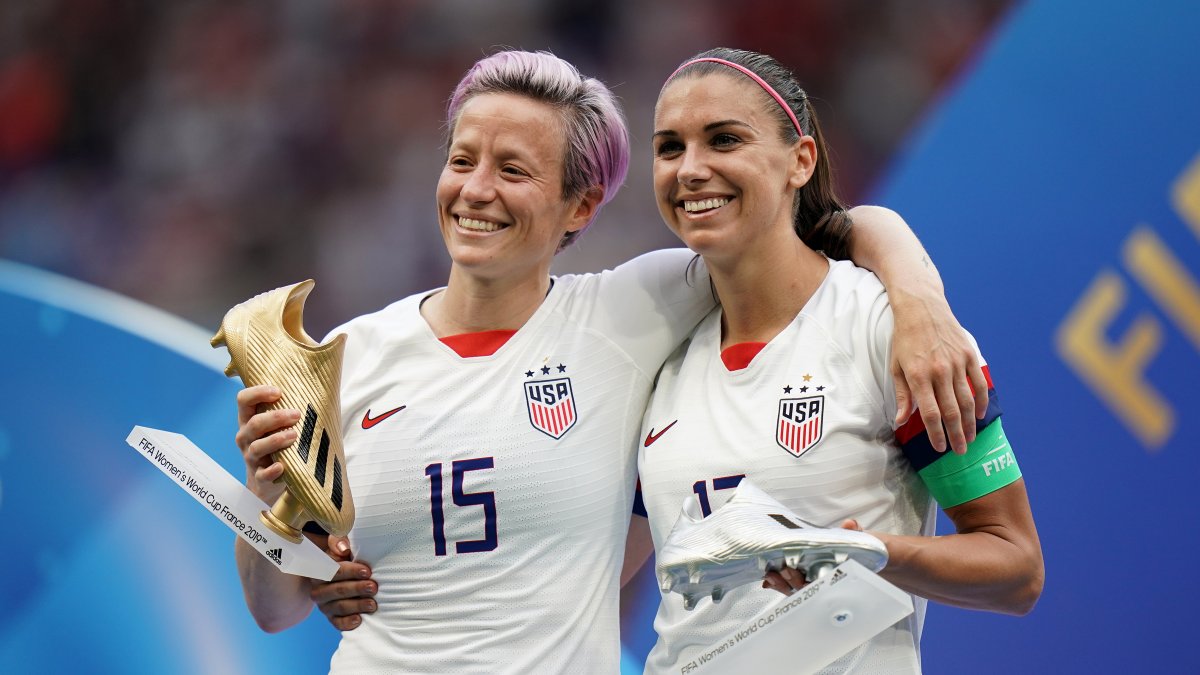 Us Soccer And Women Players Settle Equal Pay Suit For 24m Nbc10