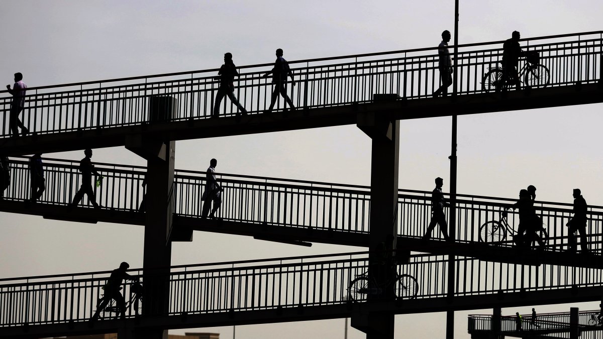 'I Feel Like I Can Fully Switch Off': The UAE Is Warming to Its New Monday to Friday Working Week – NBC10 Philadelphia - Vimarsana News