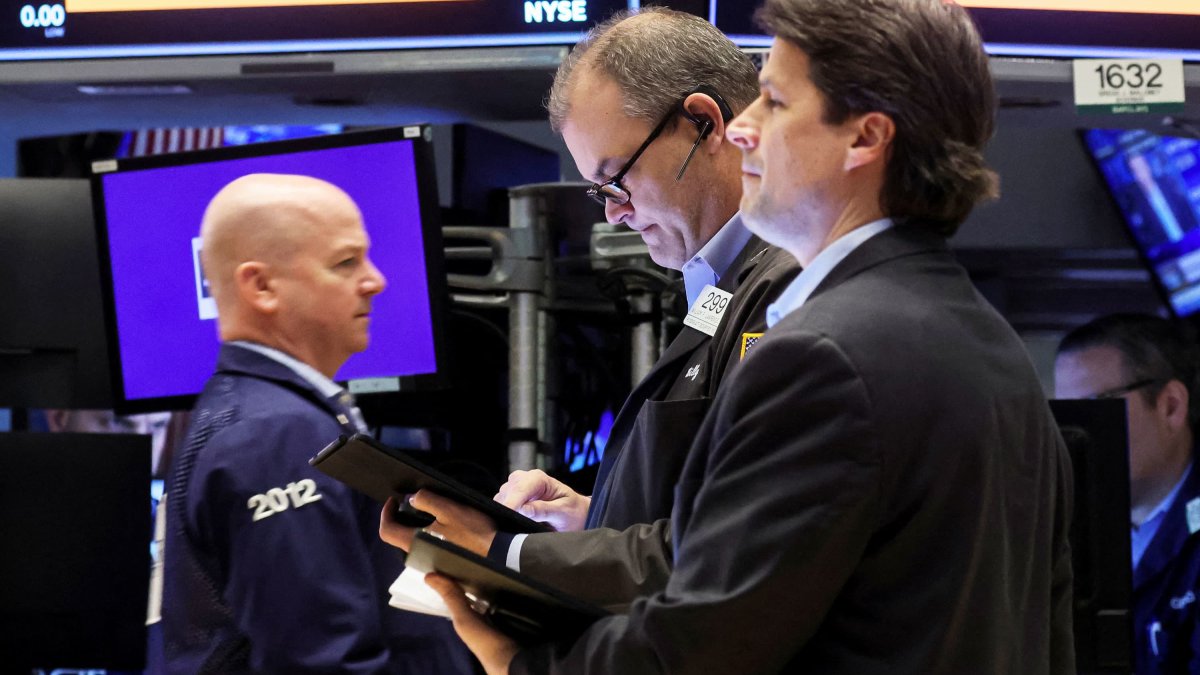 What to Watch Today: Stock Futures Drop, a Day After Wall Street Had Resumed Its Upswing - Vimarsana News