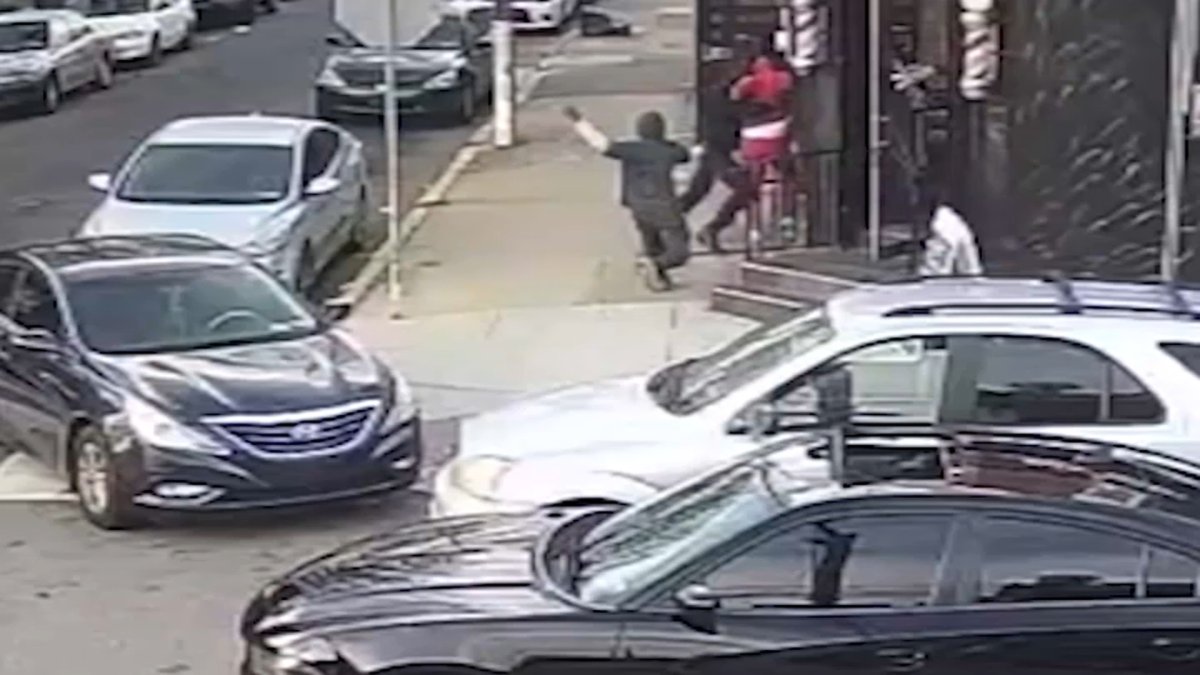Passerby Steal Victim's Gun and Other Items Moments After Deadly Caught on Cam Shooting – NBC10 Philadelphia - Vimarsana News