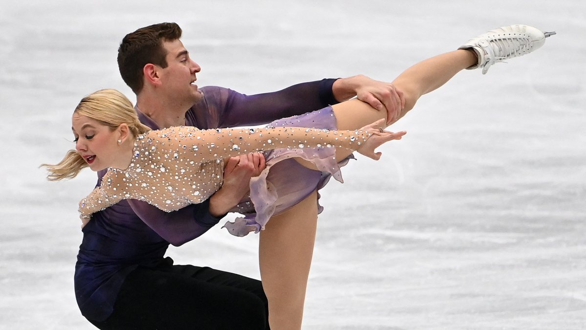 Knierim, Frazier Give US First Pairs Since 1979 – Philadelphia