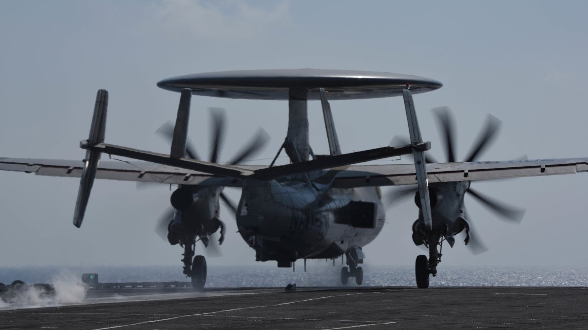 1 Dead, 2 Rescued After Navy Plane Crashes Off Virginia Coast - Vimarsana News