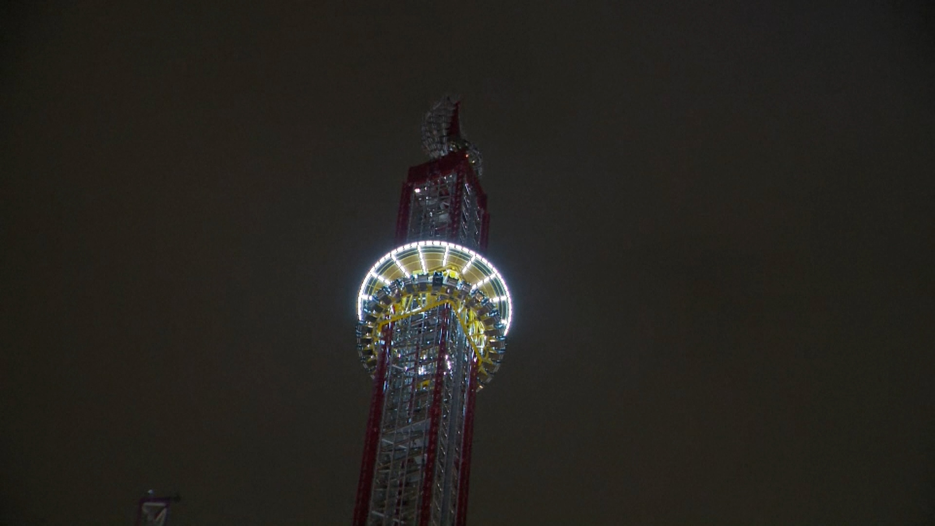 Teen killed after falling from amusement park ride in Orlando 