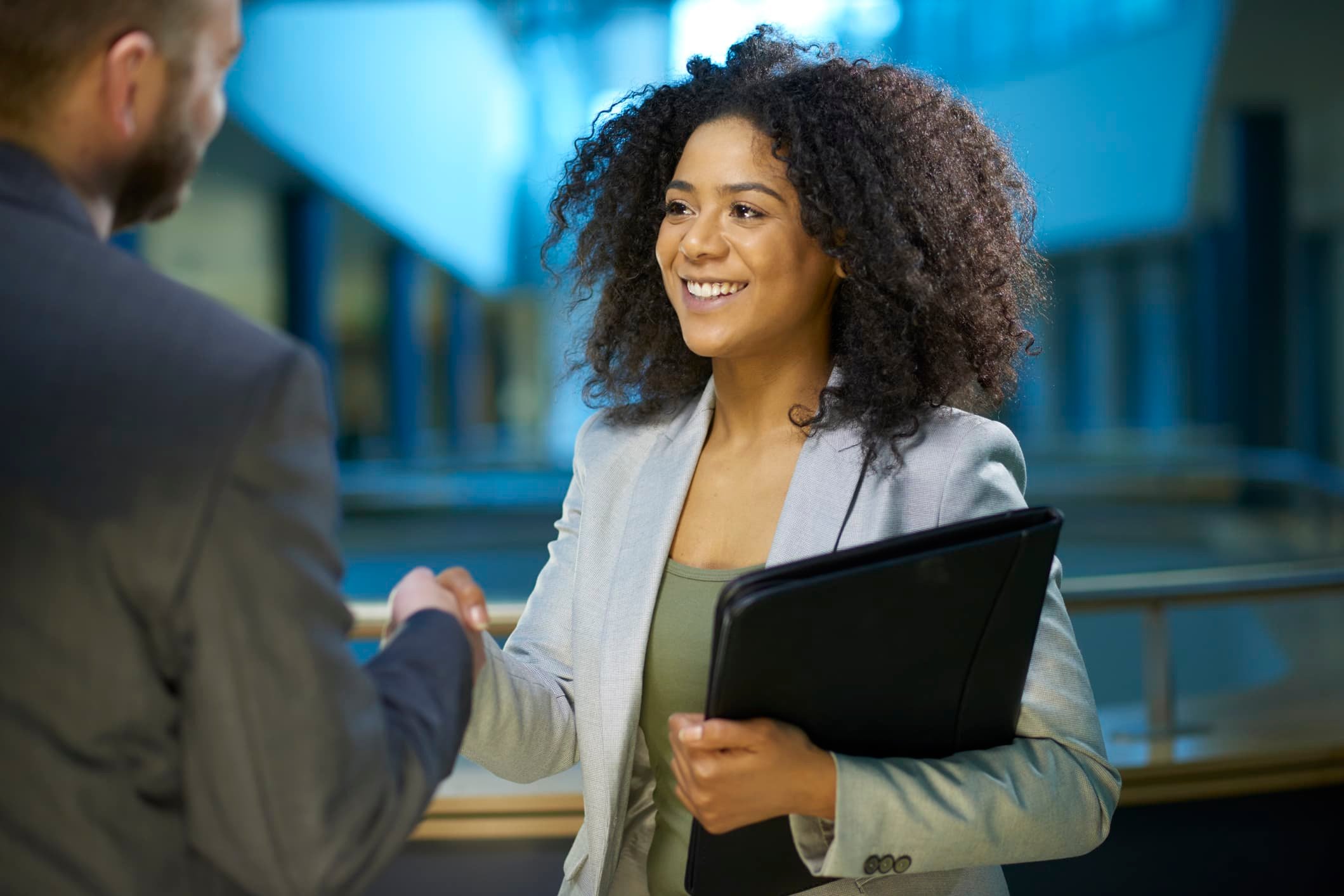 9 Tips to Help You Find Your First Job — and Nail the Interview - Vimarsana News