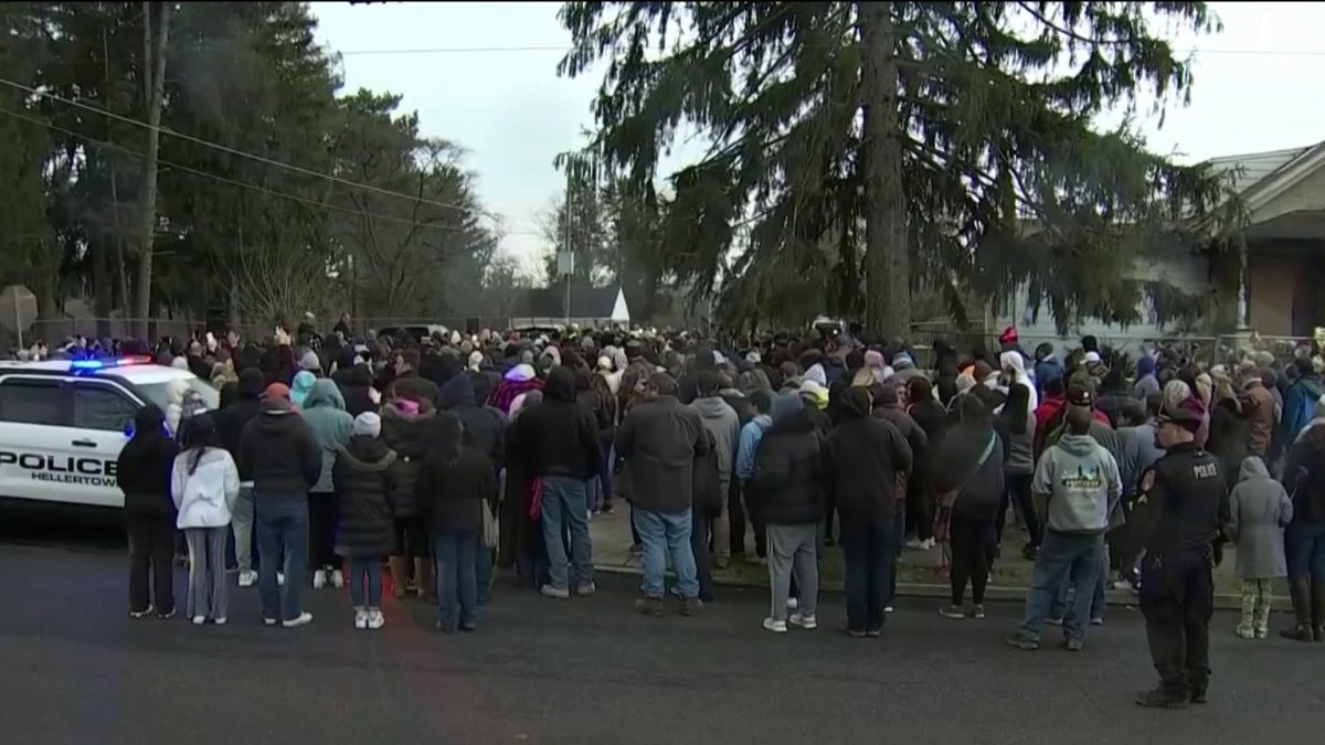 Community in Northampton County Honors 2 Girls Killed in House Fire ...