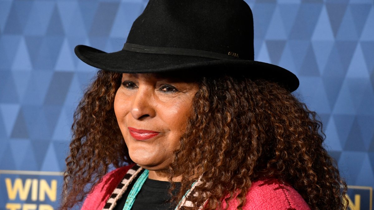 Pam Grier Covers 'Everything' in a New Podcast of Her Career – NBC10 Philadelphia - Vimarsana News