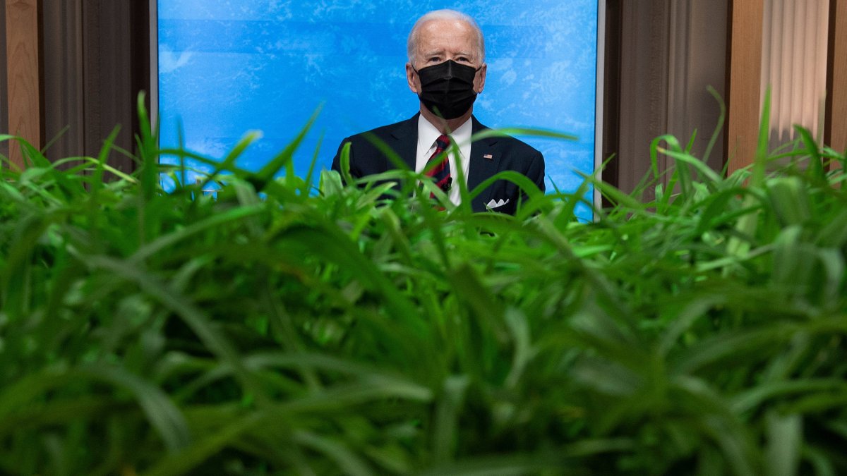 This Earth Day, Biden Facing Into 'Headwinds' on Climate Agenda – NBC10 Philadelphia - Vimarsana News