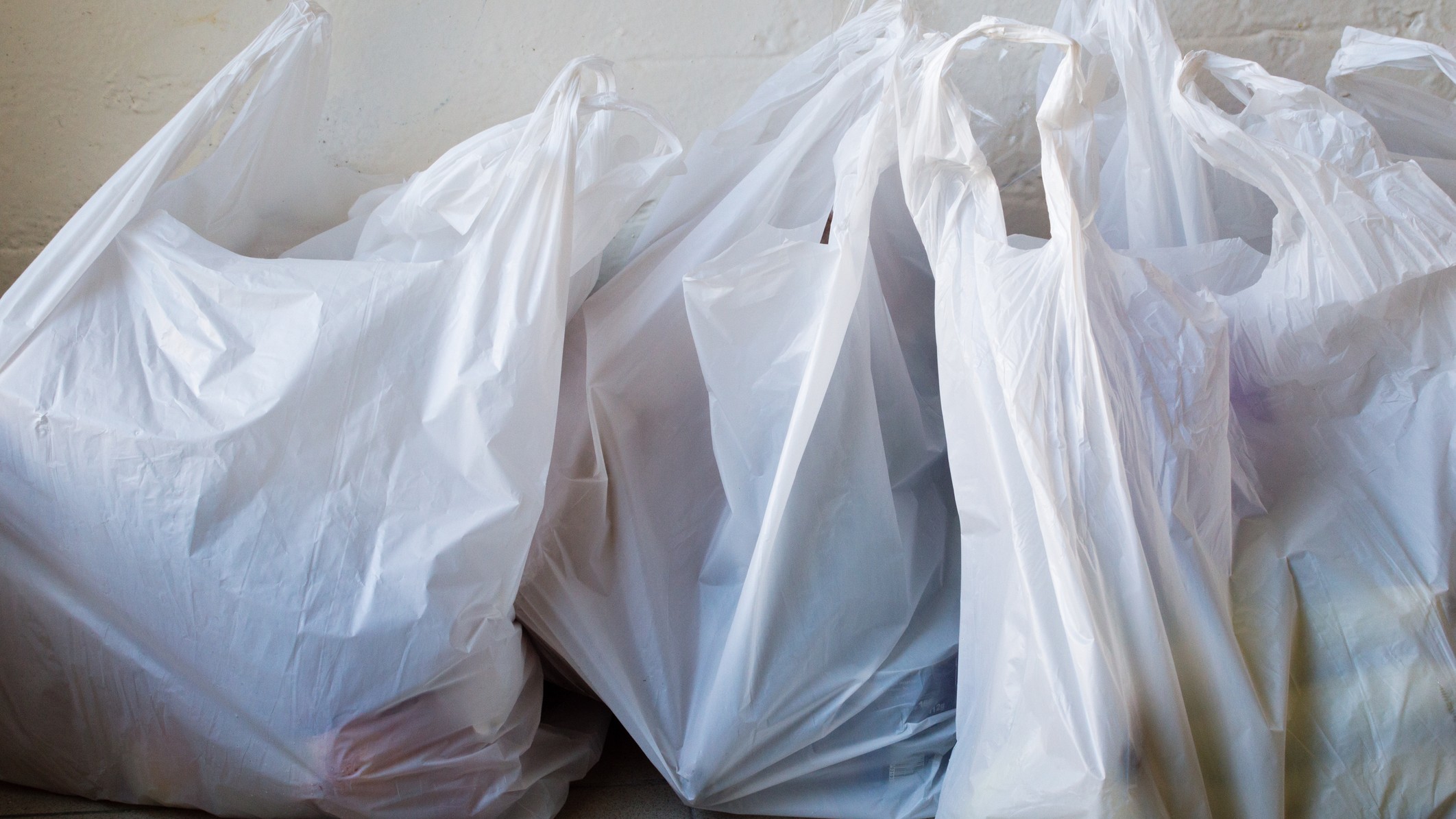 https://media.nbcphiladelphia.com/2022/04/plastic-bag-plastic-shopping-bag-generic.jpg?quality=85&strip=all