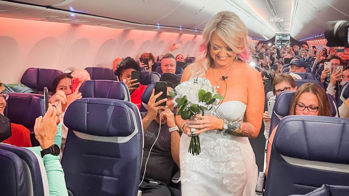 Facing Delays & Cancellations, Couple Marries In-Flight – NBC10 Philadelphia - Vimarsana News