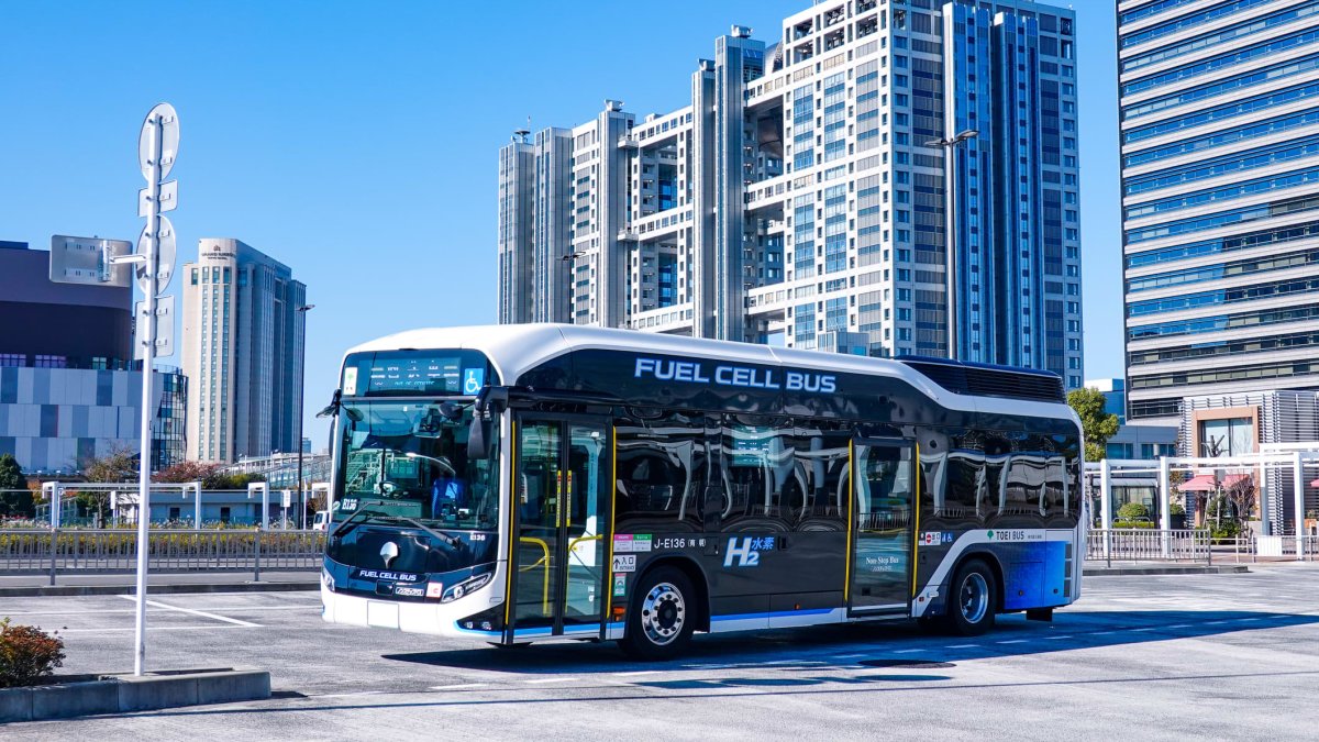 After Toyota's Mirai, the Japanese Auto Giant Zeroes in on Hydrogen Buses and Heavy-Duty Trucks