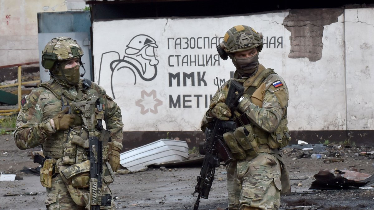 Russia Says It Has Sent 900 Ukrainian Soldiers to Prison Camp; U.S. Reopens Embassy in Kyiv - Vimarsana News