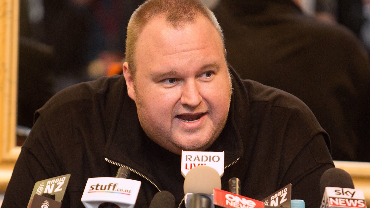 2 Cut Deal, While Megaupload Founder Kim Dotcom Faces Extradition – NBC10 Philadelphia - Vimarsana News