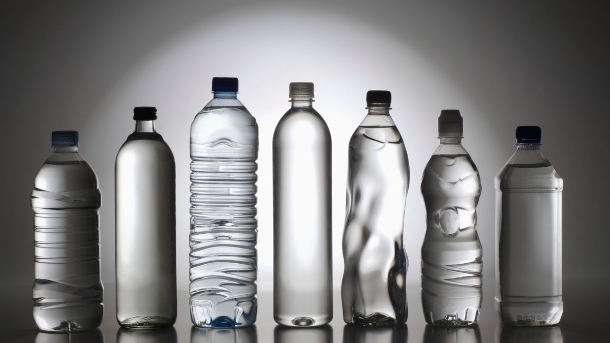 Bottled drinking water contains a quarter million invisible nanoplastic particles, scientists find – NBC10 Philadelphia - Vimarsana News