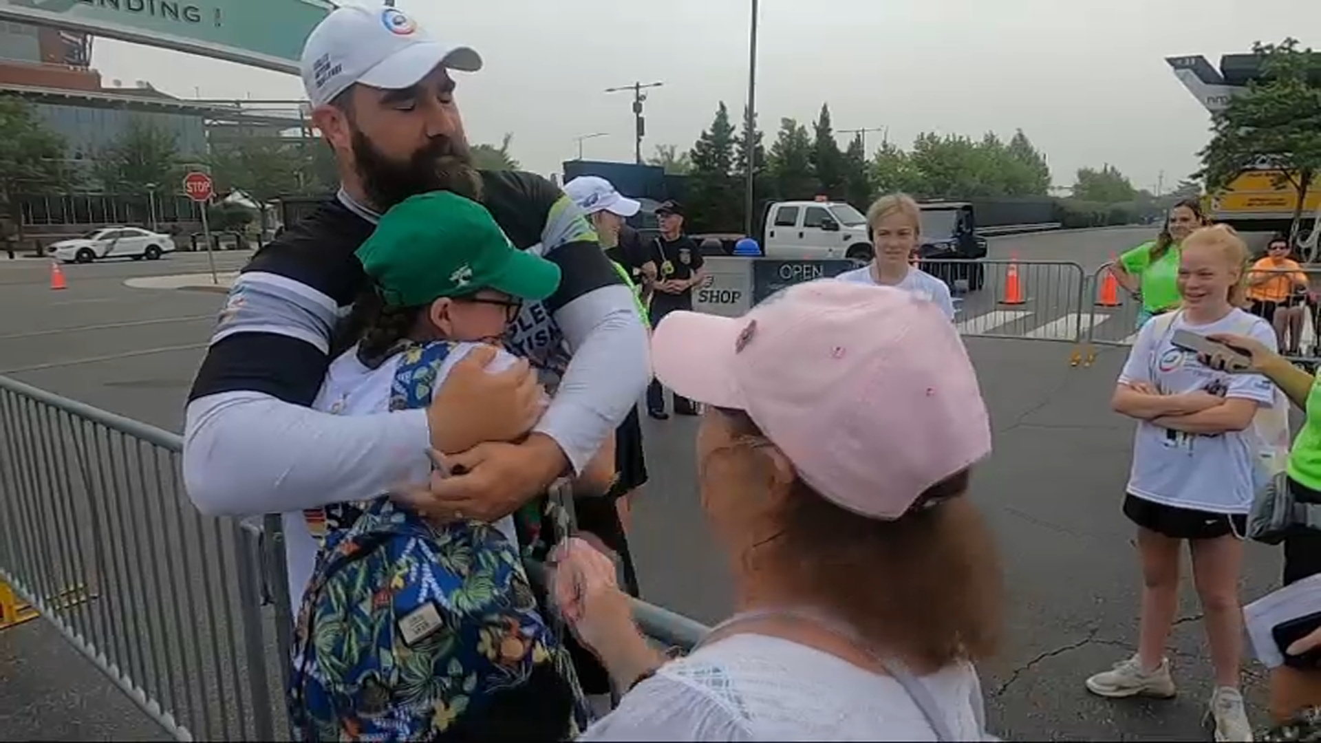 Jason Kelce, A.J. Brown greet fans at Eagles Autism Challenge 