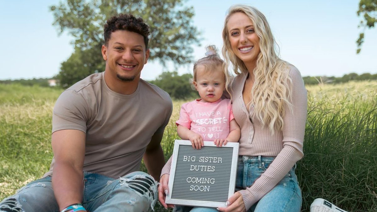 Patrick Mahomes and Brittany Matthews get married in lavish Hawaiian wedding