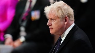 British Prime Minister Boris Johnson was booed by crowds as he entered St Paul’s Cathedral on June 3 for the National Service of Thanksgiving to celebrate the Platinum Jubilee of Queen Elizabeth II.