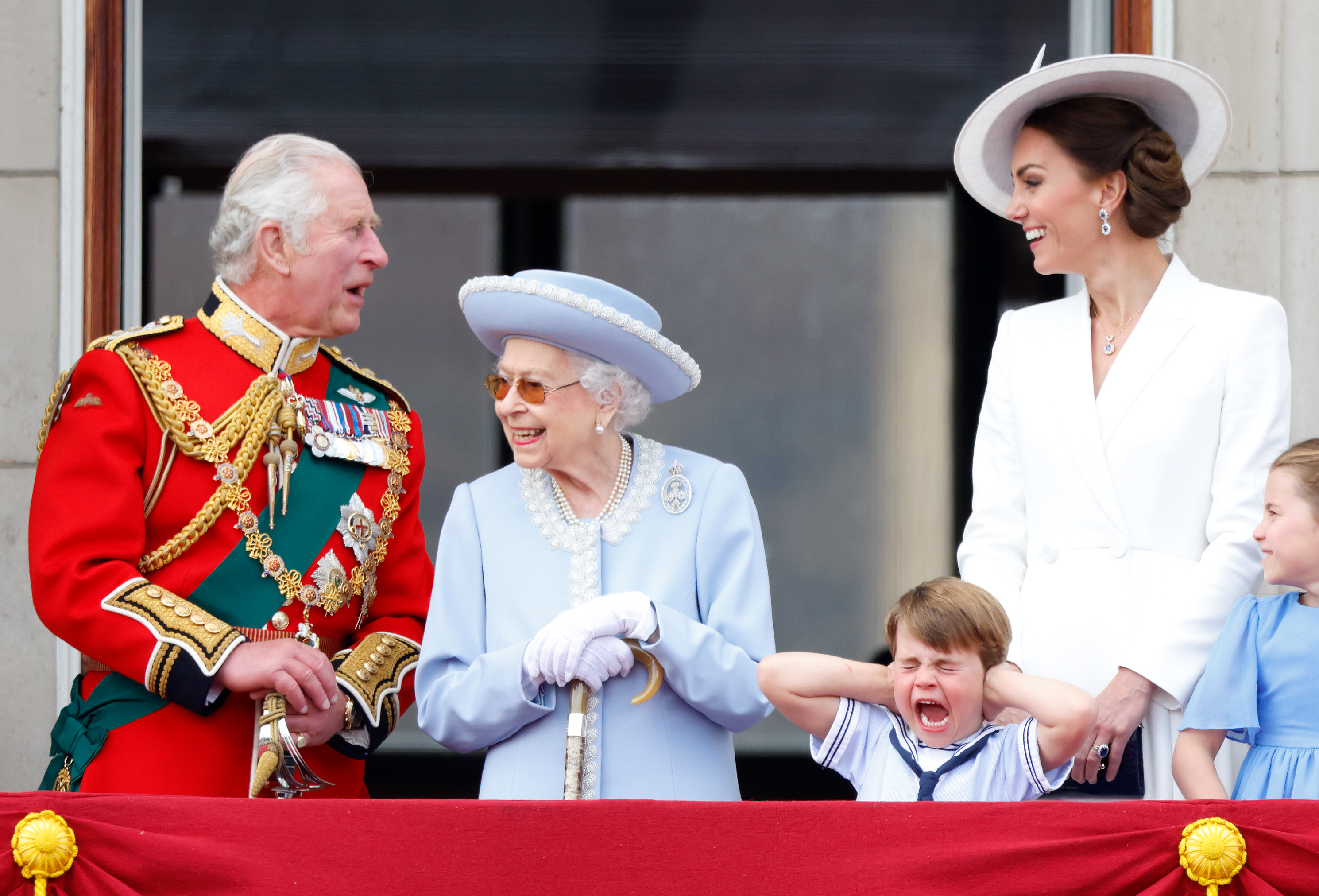 Queen Elizabeth II to Miss Jubilee Service Amid NBC10