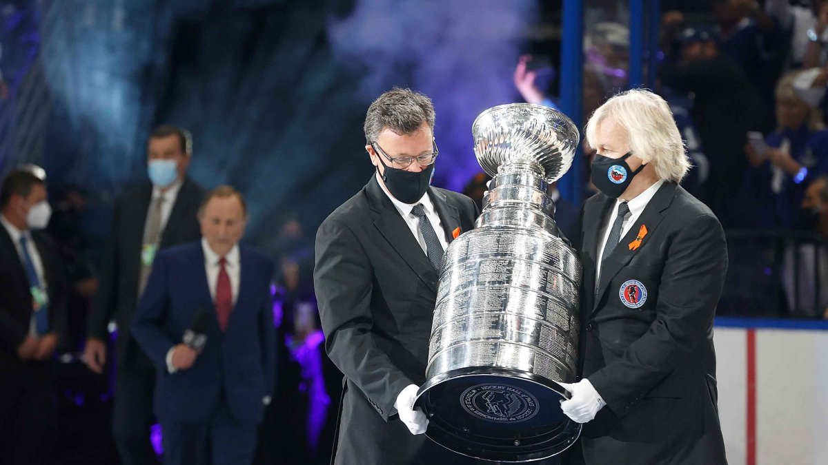 Stanley Cup Fun Facts Height, Weight, Names and More NBC10 Philadelphia