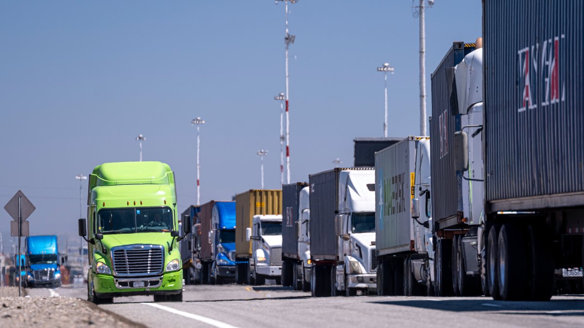 Trucking CEOs Expect Higher Prices, Potential Disruptions in Second Half of the Year - Vimarsana News