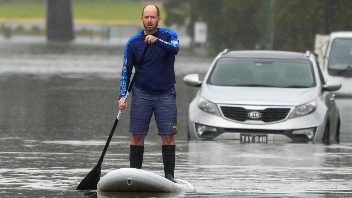 Sydney Evacuations Expand to 50,000 People, Flooding 'Far From Over' - Vimarsana News