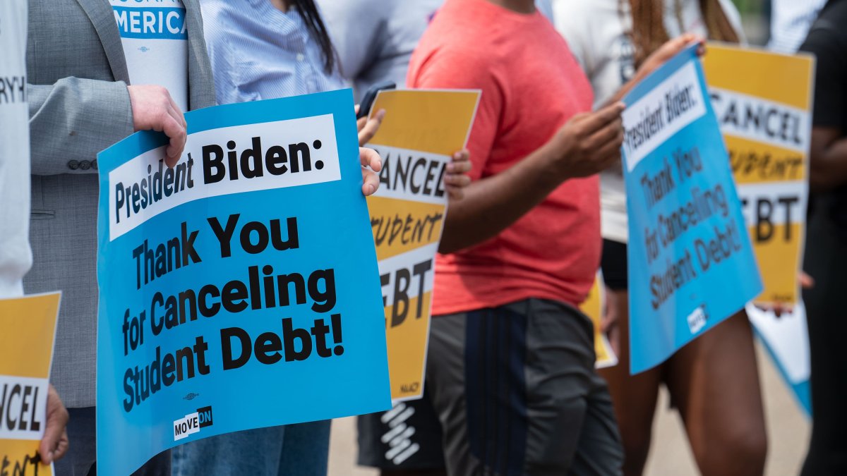 Education Dept. Is Exploring Strategies to Help 5 Million 'Overlooked Borrowers' Excluded From Student Loan Forgiveness – NBC10 Philadelphia - Vimarsana News