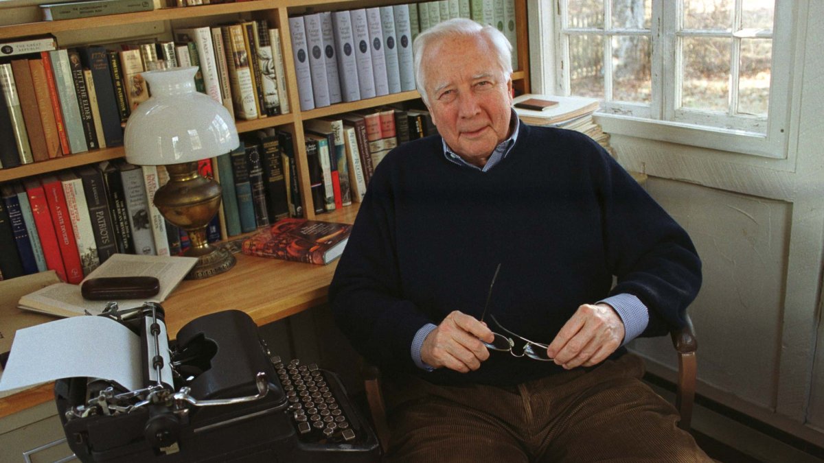 David McCullough, Pulitzer-Winning Historian, Dies at 89 – NBC10 Philadelphia - Vimarsana News