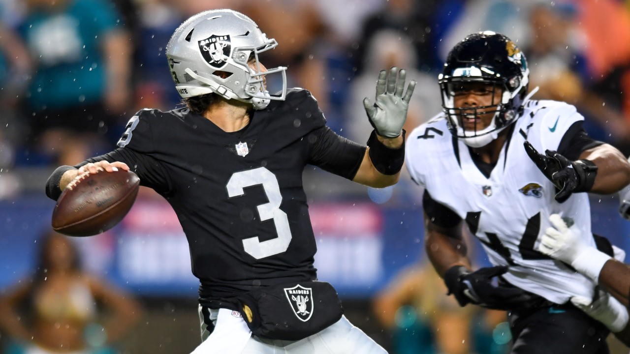 Raiders, McDaniels Impressive In 27-11 Win Against Jaguars