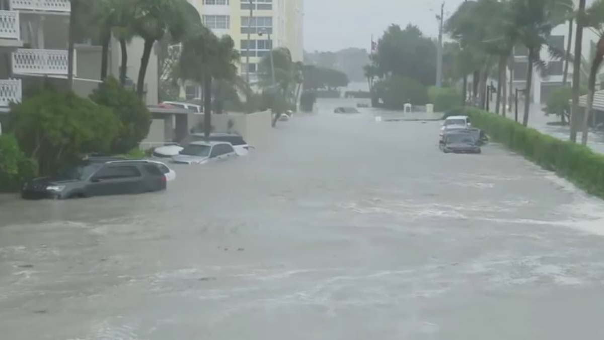 My Street is a River': Heavy Flooding as Hurricane Ian Inundates Southwest Florida