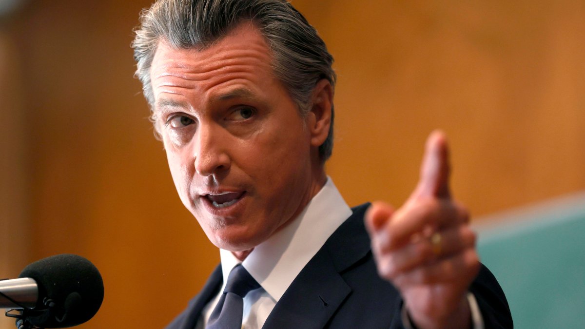 California Gov. Gavin Newsom Says He's 'Pushing Back Against Bullies' in Anti-Republican Political Ads – NBC10 Philadelphia - Vimarsana News