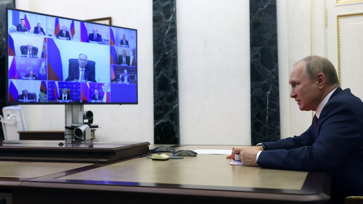 The Cyber Gulag: How Russia Controls Its Citizens – NBC10 Philadelphia - Vimarsana News