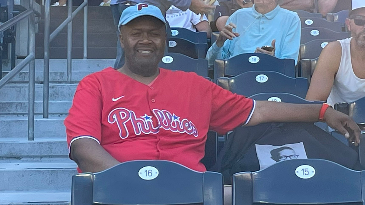 Bryson Stott Gets NLCS Tickets for Phillies Fan Geoff Crawley Who Lost Dad  to Cancer – NBC10 Philadelphia