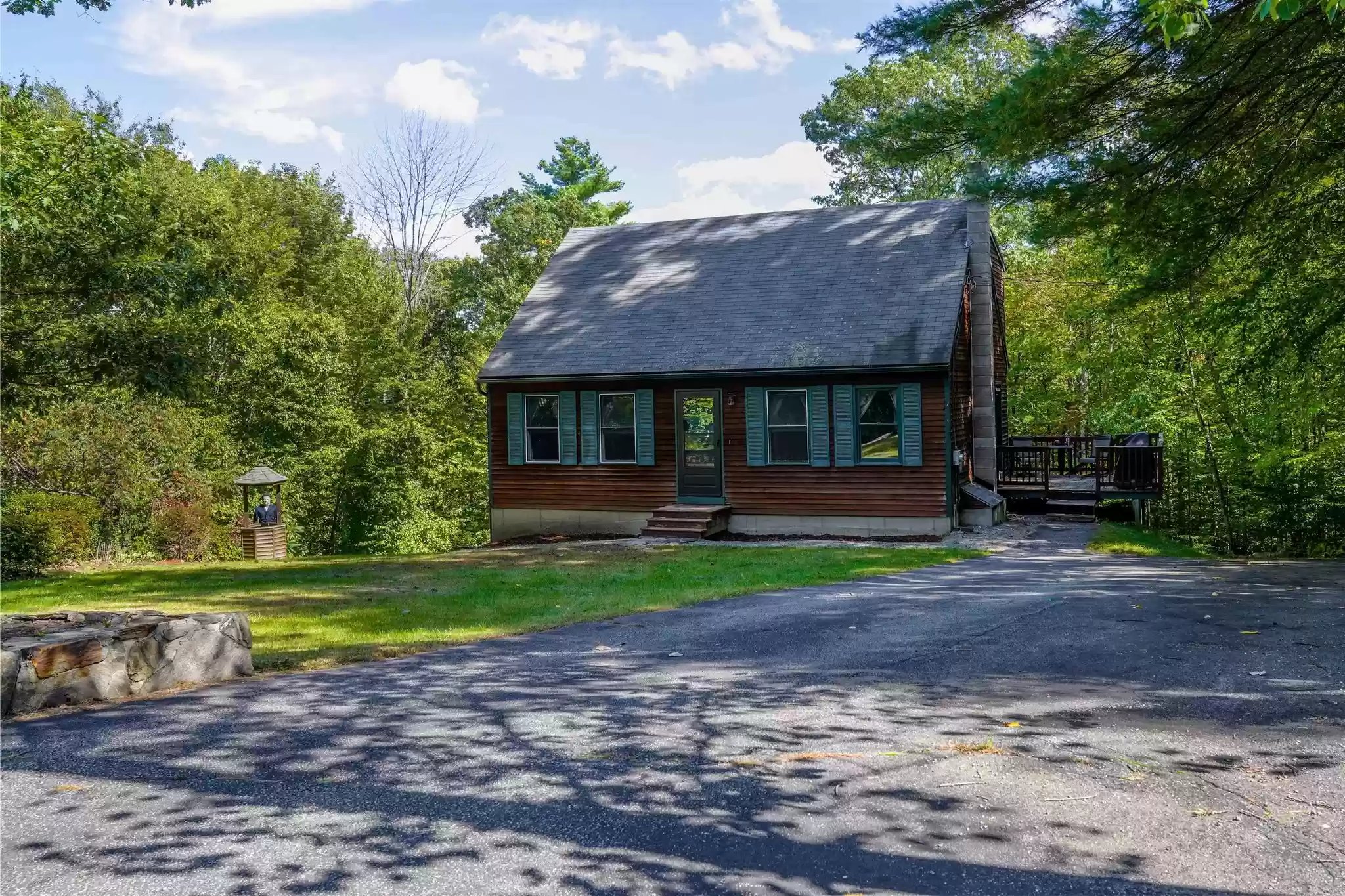 Michael Myers appears in listing photos for a New Hampshire home