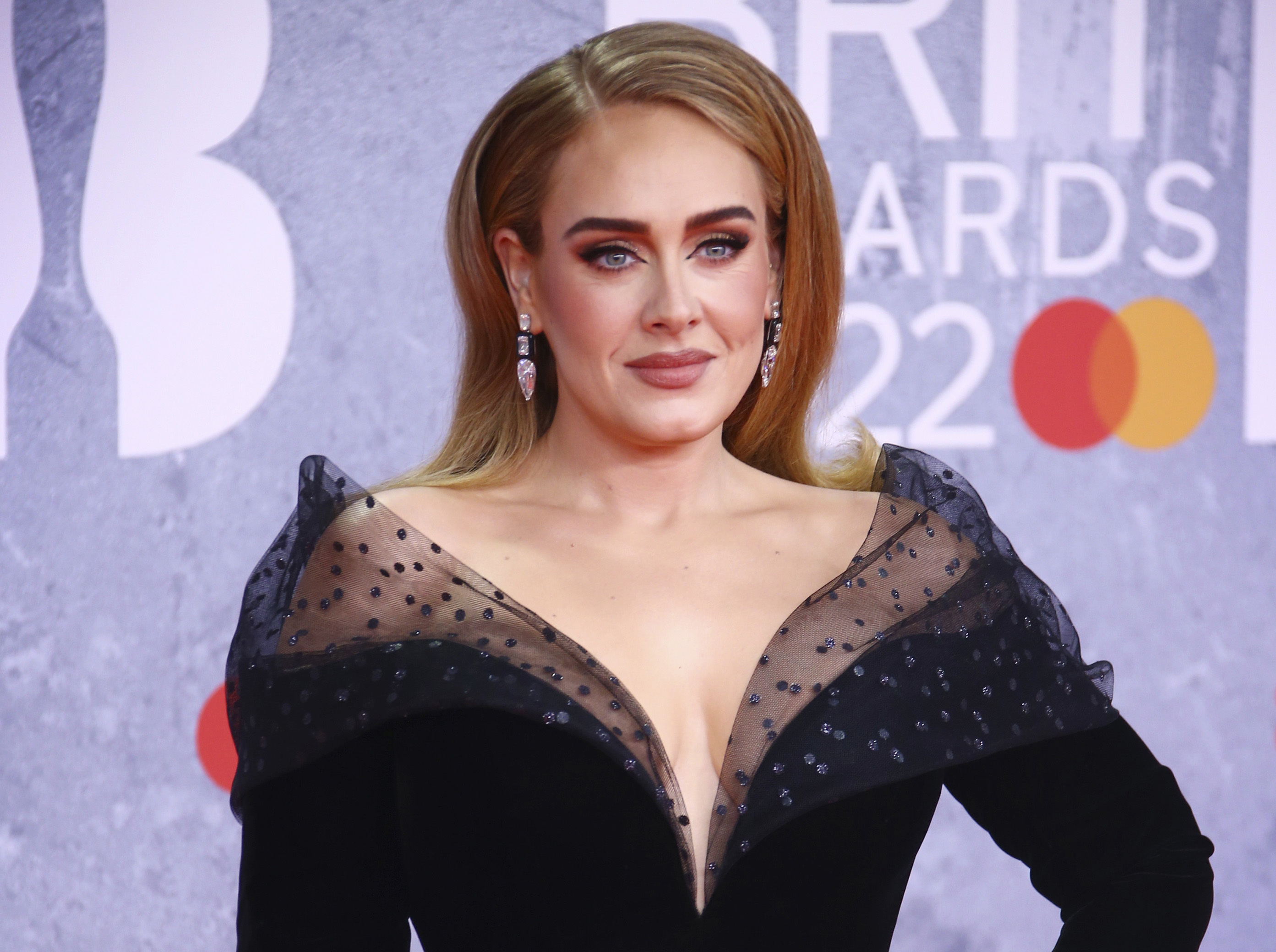 Adele Says She's 'Highly Emotional, Incredibly Nervous' Ahead of Las Vegas Debut – NBC10 Philadelphia - Vimarsana News