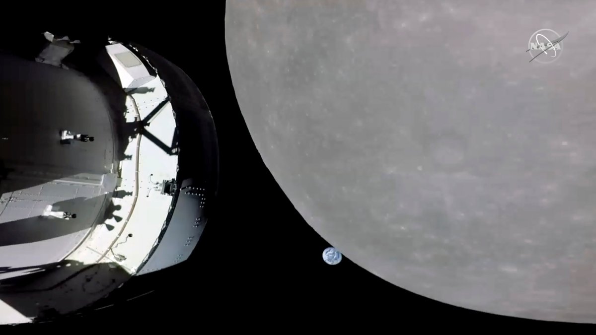NASA's Orion Spacecraft Enters Lunar Orbit