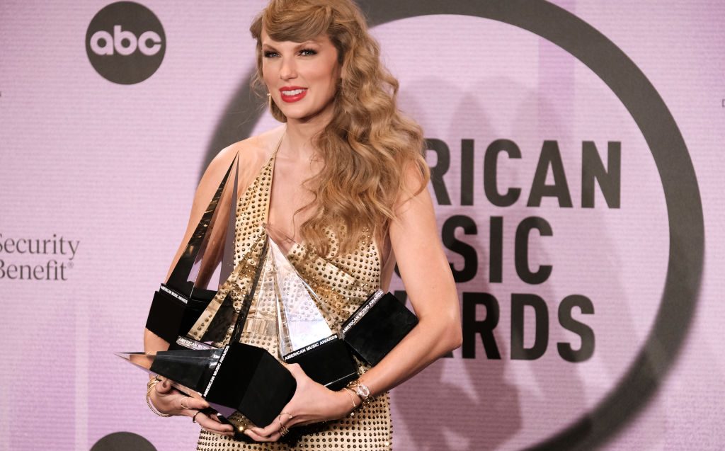 American Music Awards 2022 Winners List  NBC10 Philadelphia