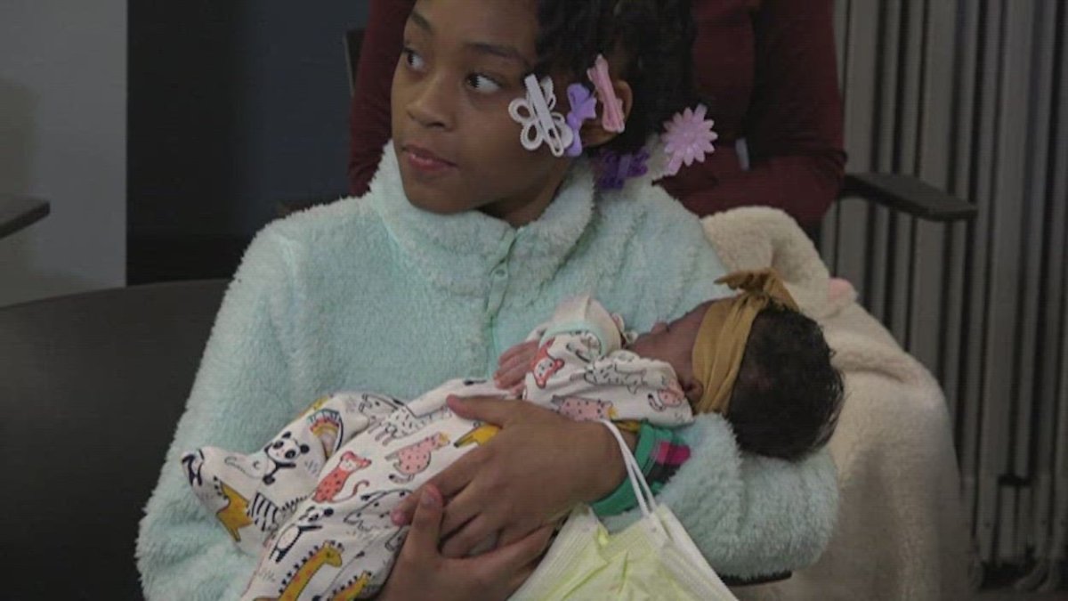 10-Year-Old Missouri Girl Helps Mom Deliver Baby at Home – NBC10 Philadelphia - Vimarsana News