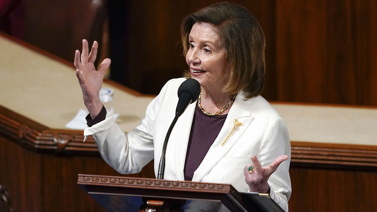 Nancy Pelosi Won’t Seek Leadership Role, Plans to Stay in Congress