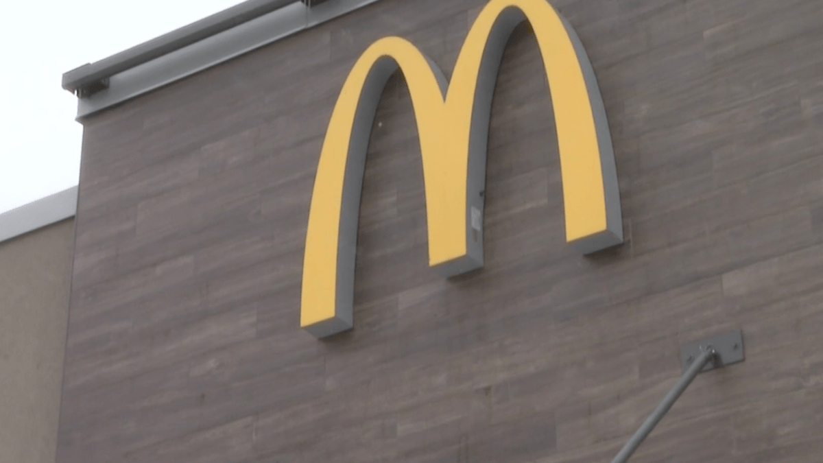 Mom Gives Birth to Little Girl in McDonald's Bathroom – NBC10 Philadelphia - Vimarsana News