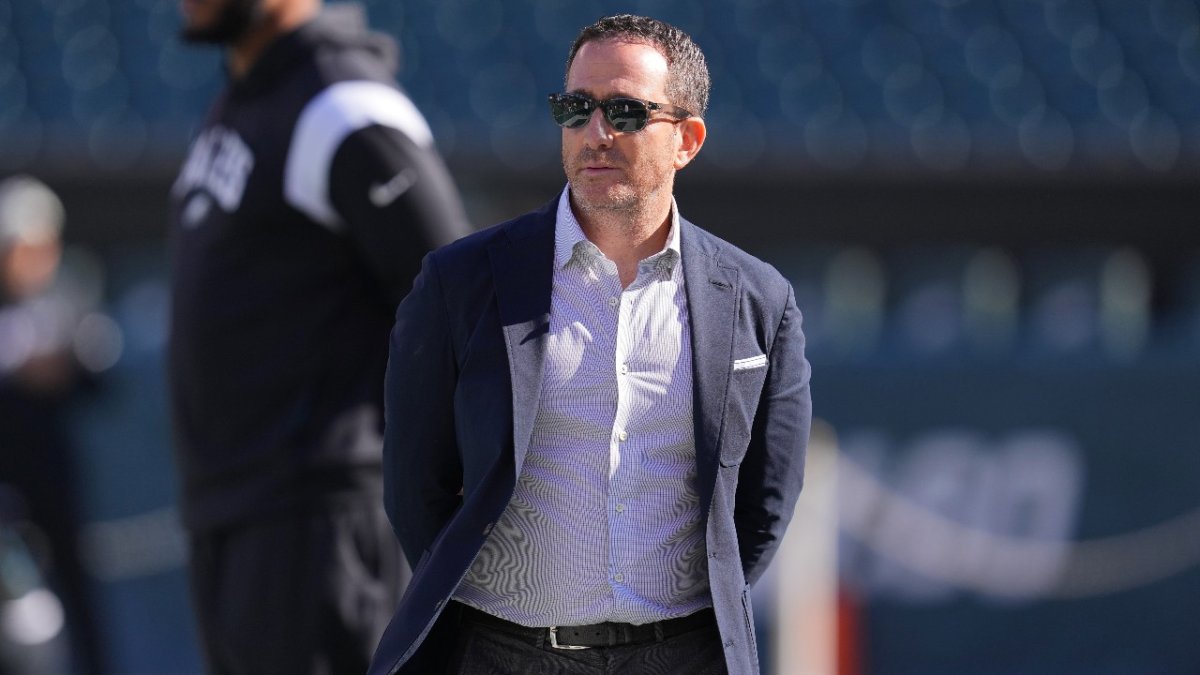 Eagles Observations: How Will Howie Roseman Cope With League-High Dead Money? - Vimarsana News