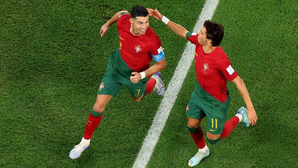 Ronaldo Makes History as Portugal Holds On to Defeat Ghana in World Cup ...