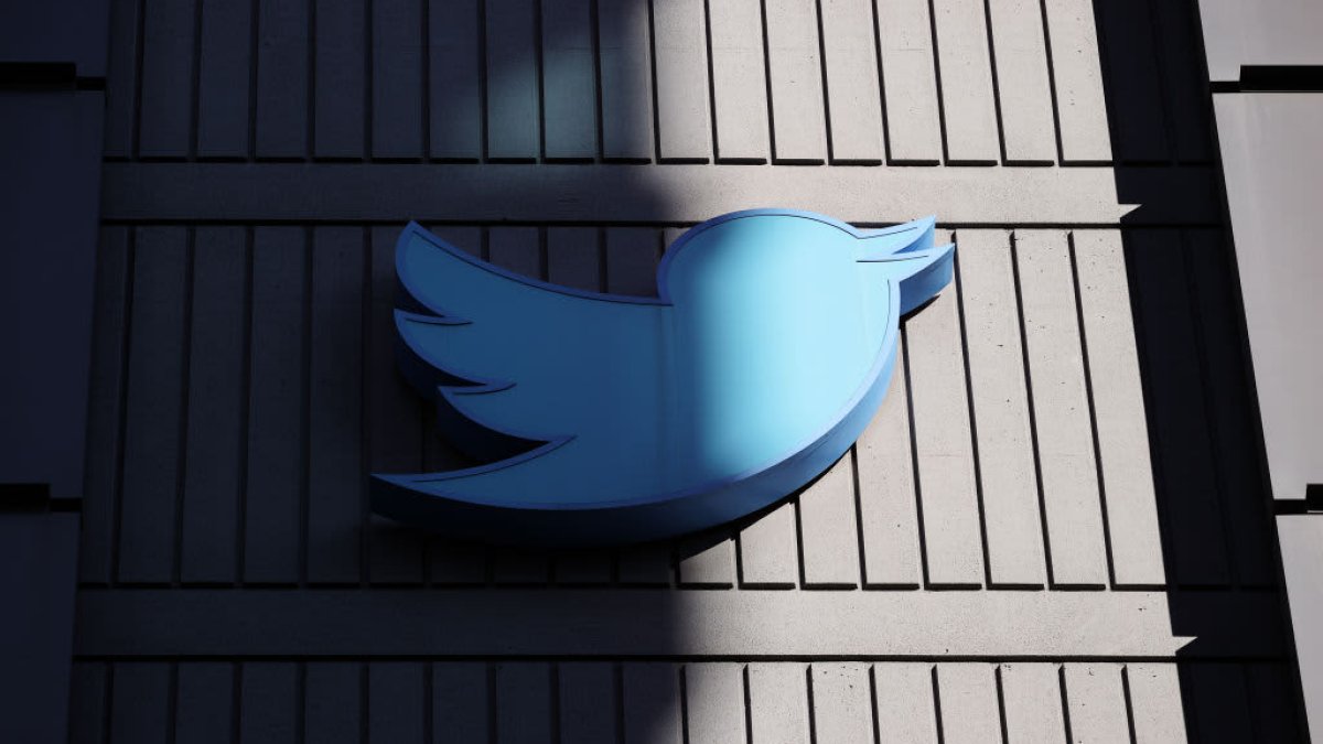 #TweepTherapy: Former Twitter Employees Meet on the Platform Nearly Every 2 Weeks to Process - Vimarsana News