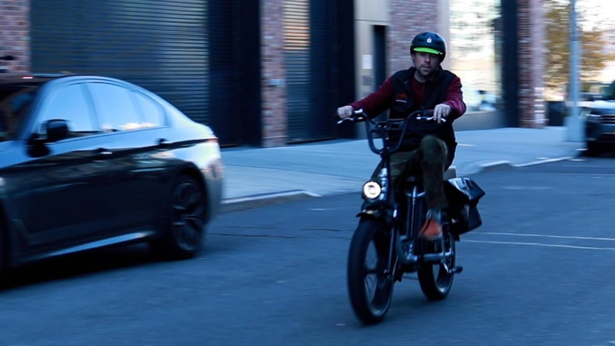 Navigating the E-Bike Boom With America's Outdated Infrastructure - Vimarsana News