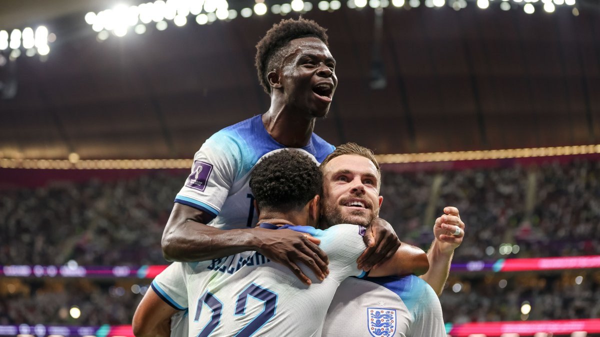 L’Angleterre rugit après le Sénégal et affrontera la France en quart de finale